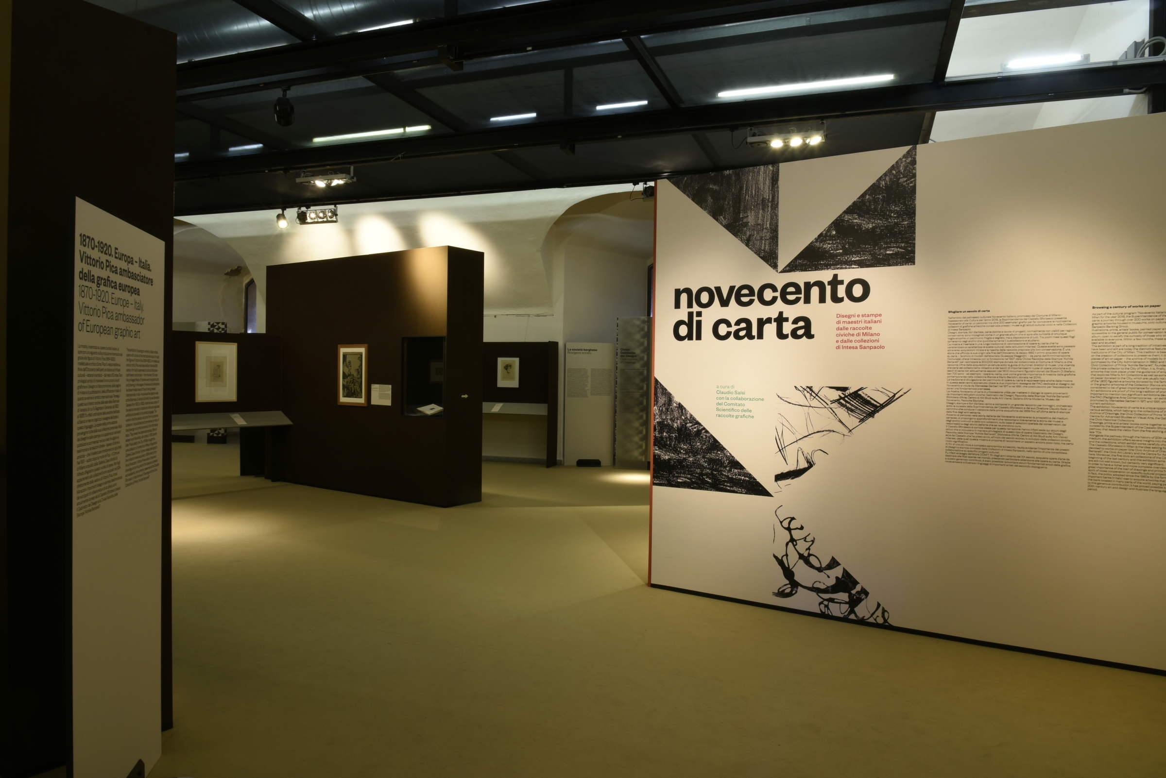 Nexhibit Design allestimento mostra NOVECENTO-DI-CARTA