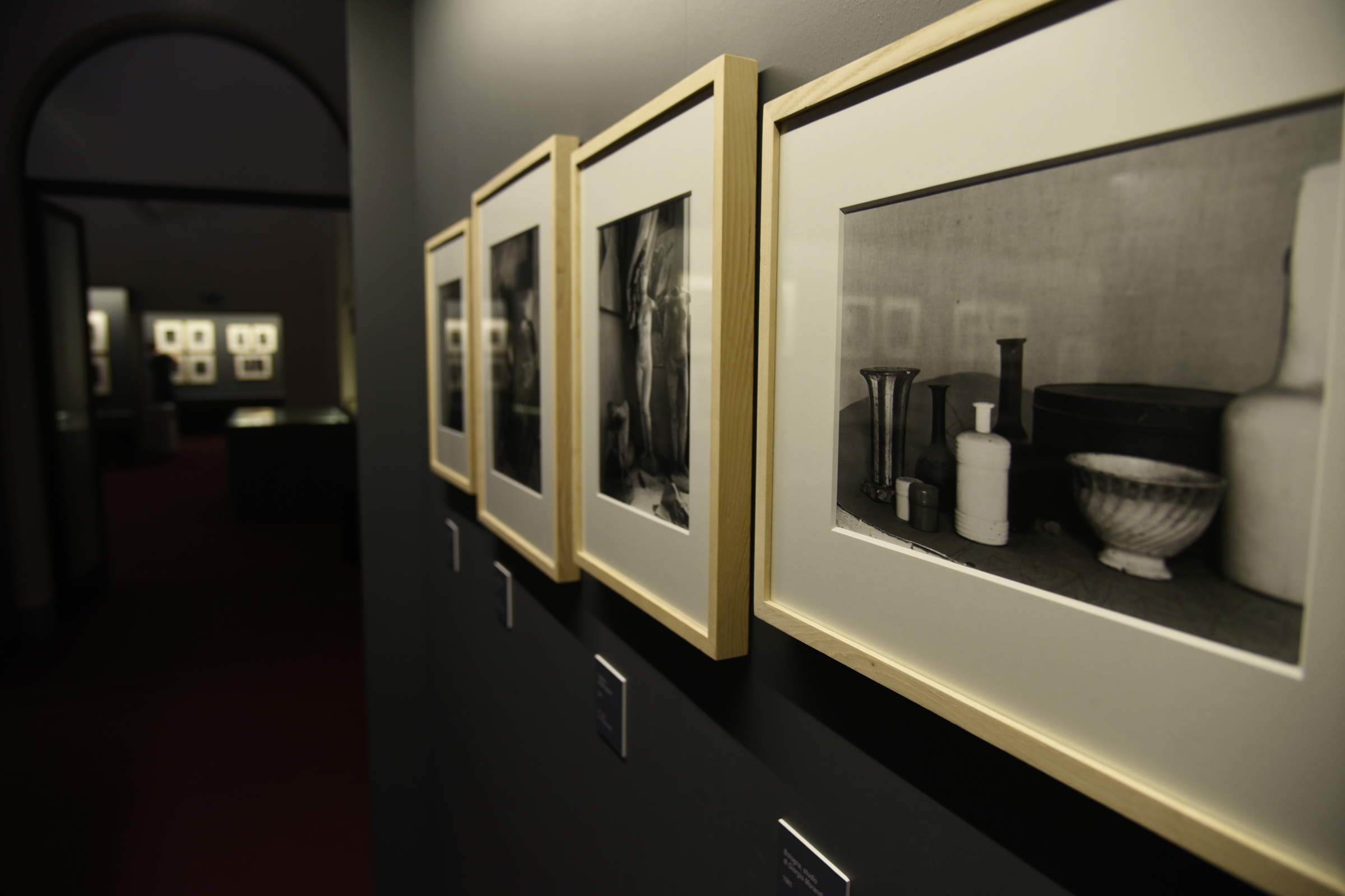 Nexhibit Design allestimento mostra PAOLO-MONTI